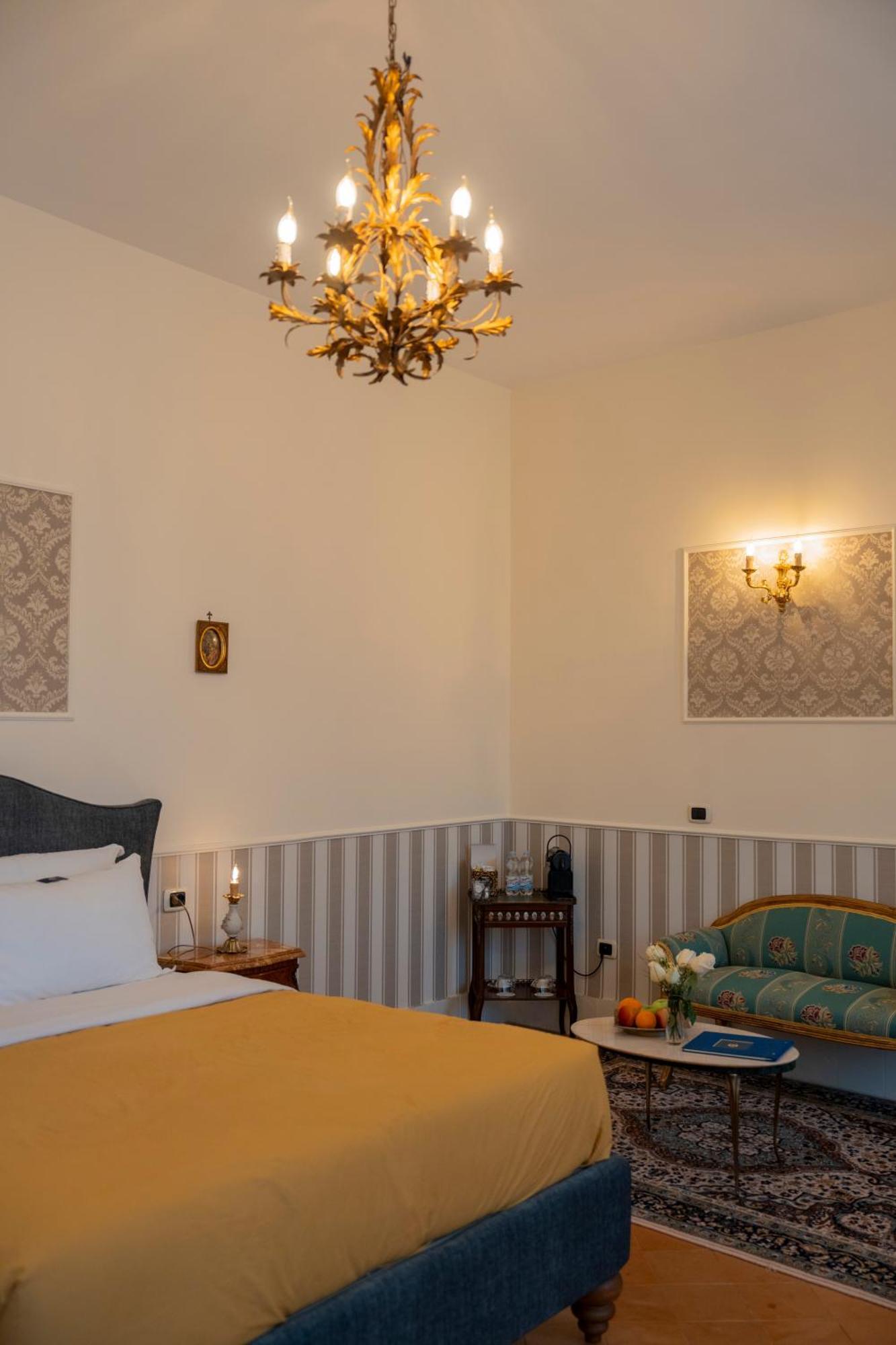 Casa Santangelo Suites Салерно Екстериор снимка