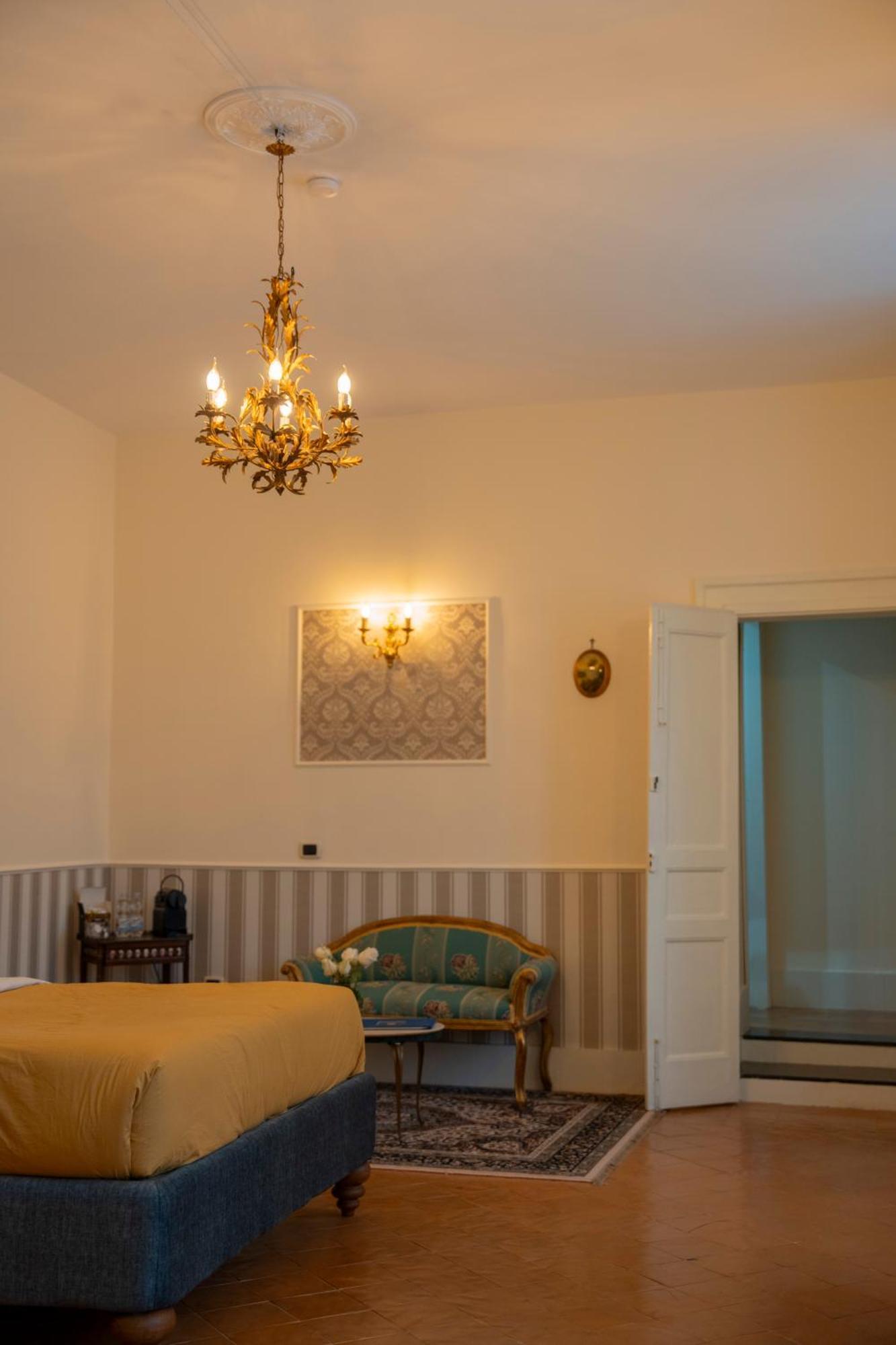 Casa Santangelo Suites Салерно Екстериор снимка