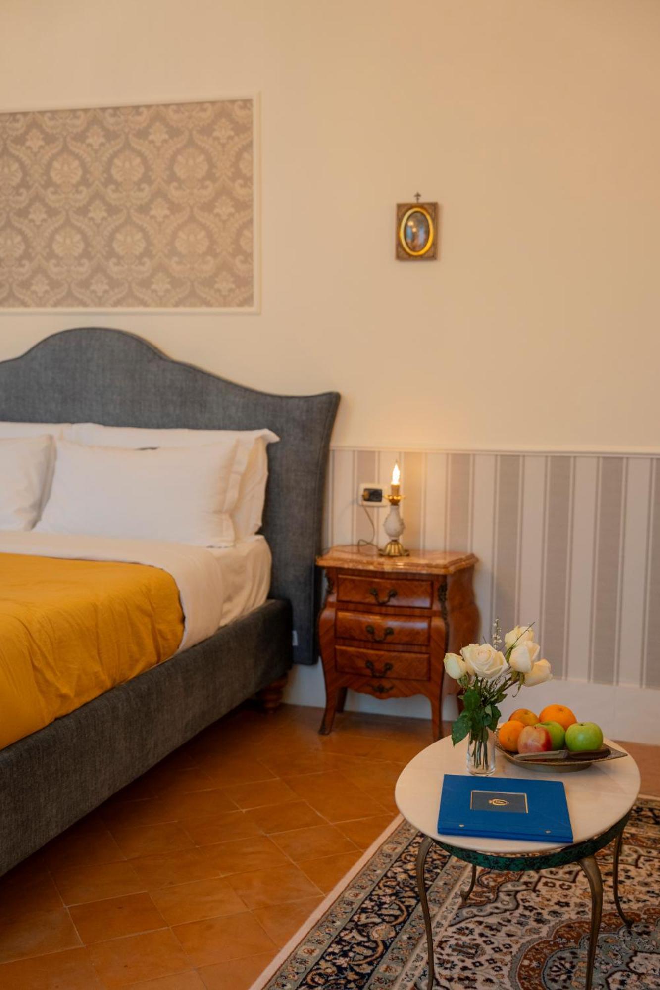 Casa Santangelo Suites Салерно Екстериор снимка