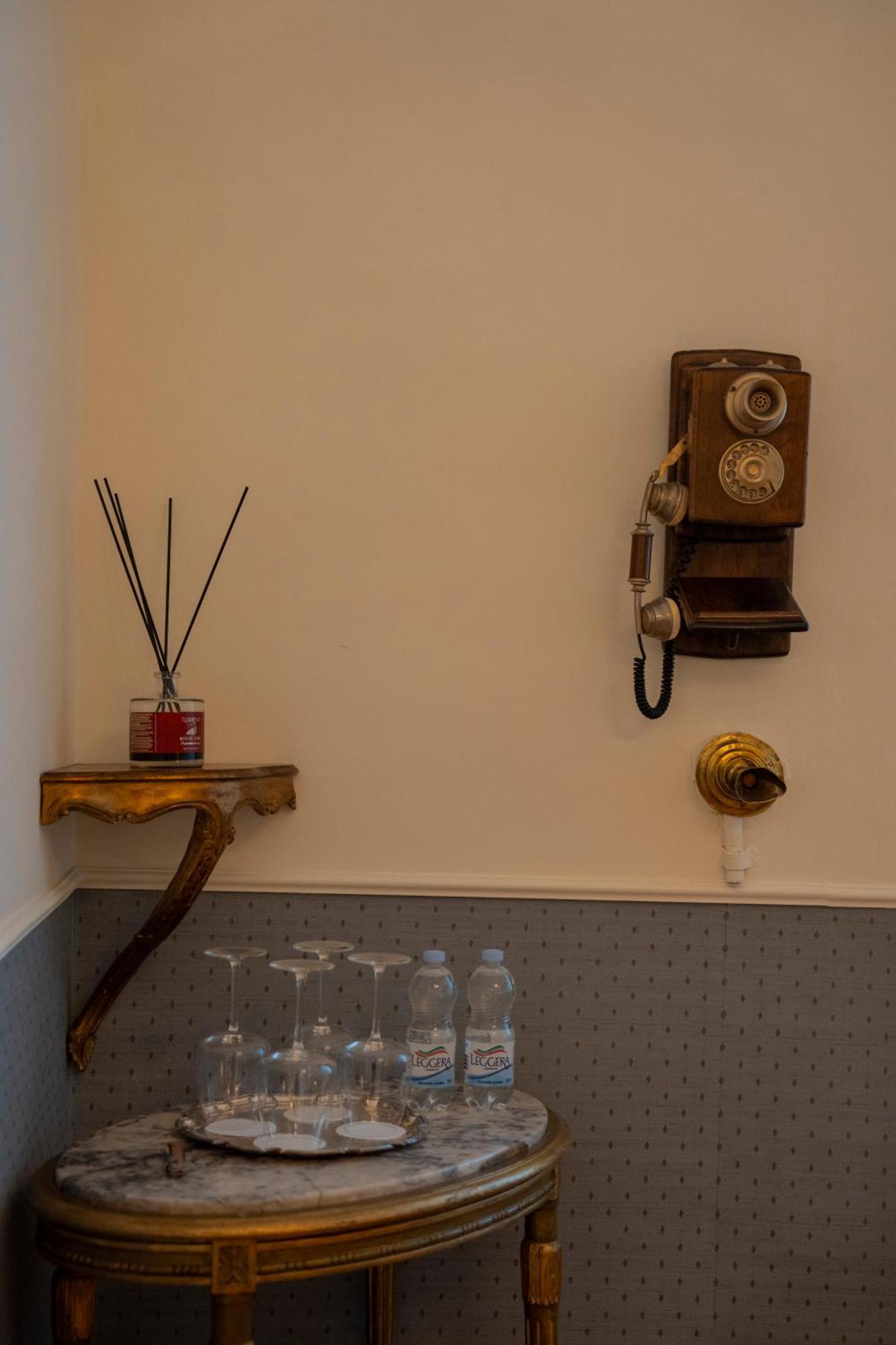Casa Santangelo Suites Салерно Екстериор снимка